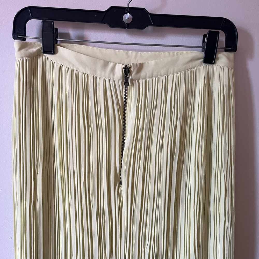 Alice + Olivia Yellow Pleated Maxi Skirt - Picture 3 of 6